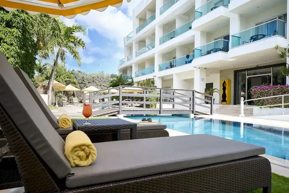 Casino-resort evening with dinner and live music planning